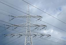 Lignes électriques à haute tension.